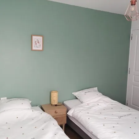 Semesterbostad Maison Au Calme Jullouville-les-Pins